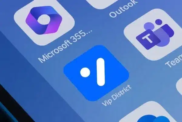 Explore the key benefits of an internal communication app and share practical use cases that show its real impact